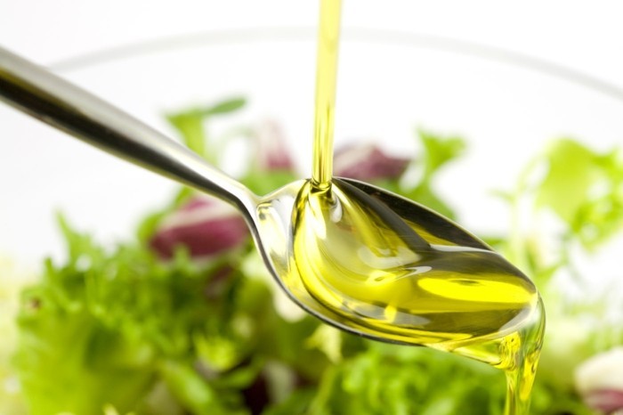 olivenöl gesund lebe gesund titel oliven löffel