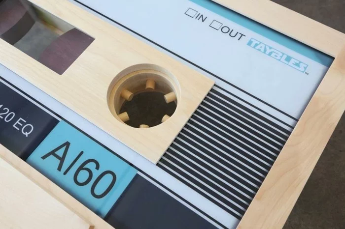 retro couchtisch holz kassette design tonband wohnzimmer ideen