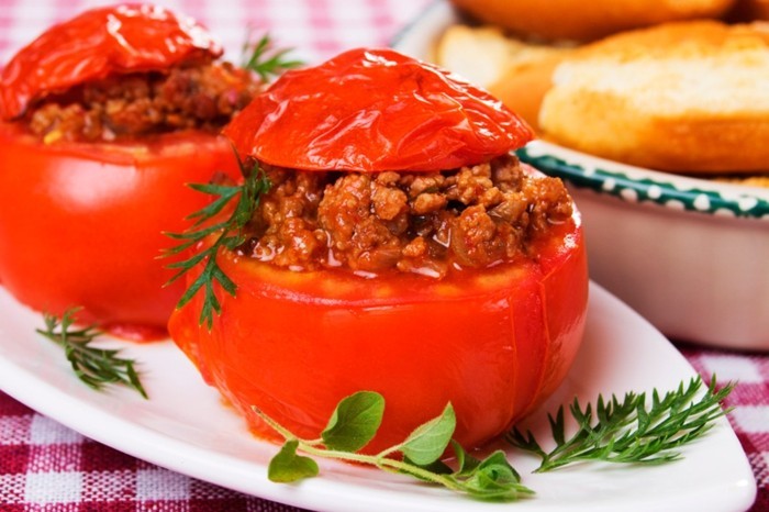 tomaten gesund gebacken hackfleisch soße oregano dill