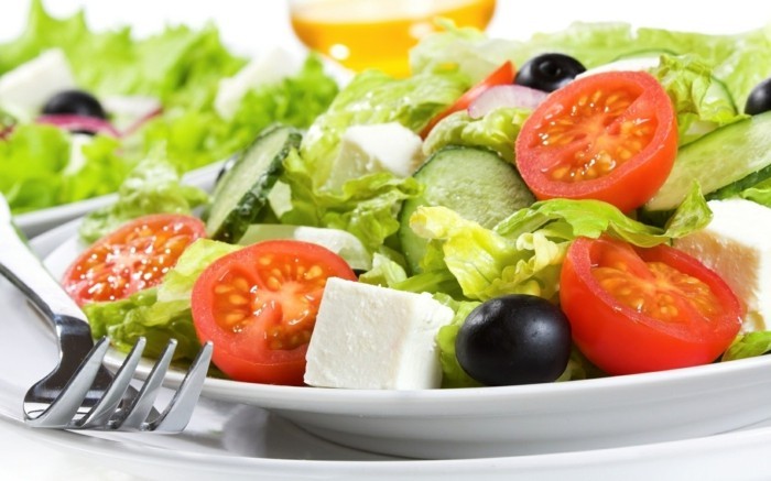 tomaten gesund tomaten gurken salat oliven fetakäse