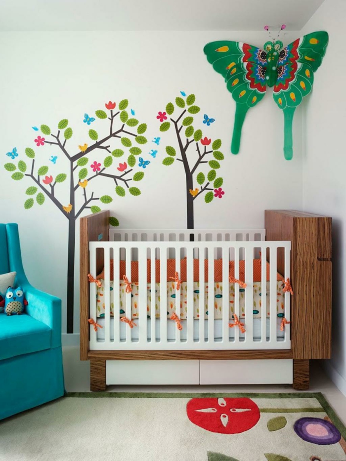 wohnideen kinderzimmer wandmalerei bäume babyzimmer einrichten ideen