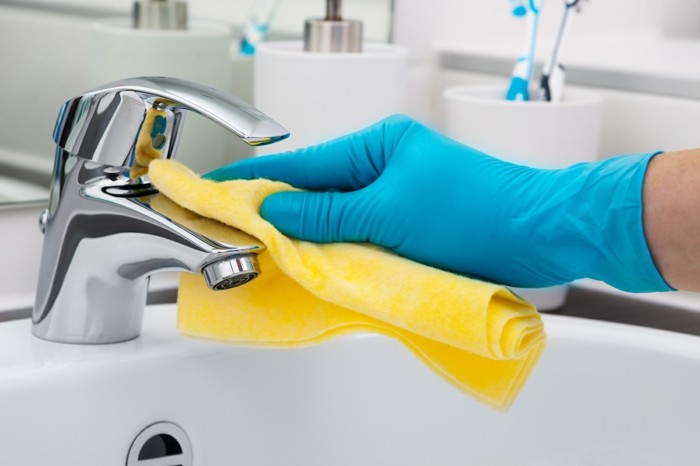Haushalt Tipps Badarmatur reinigen Reinigungsmittel