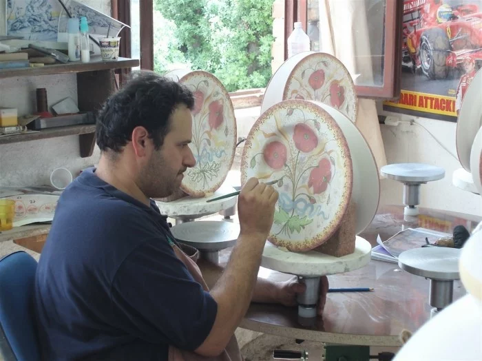majolika keramik italien exponat hangemacht