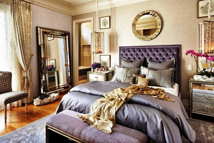 fensterverdunkelung schlafzimmer gestaltung luxuriose bettwasche goldene gardinen groser spiegel