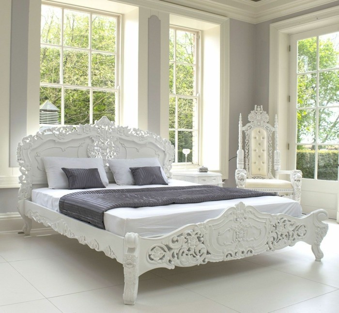 innendesign ideen schlafzimmer rokoko stil bett weiße bodenfliesen