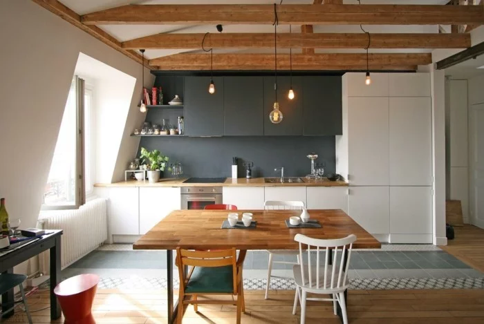 Dachgeschosswohnung kücheneinrichtung mansarde dachschräge deko ideen küche11