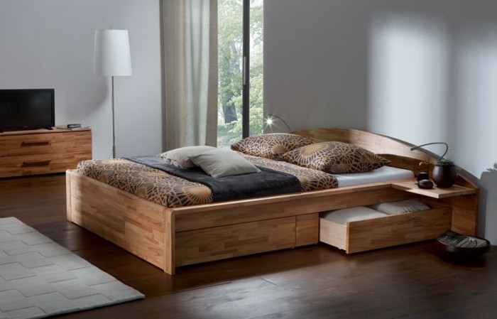massivholzbett schlafzimmer einrichten ideen schöne bettwäsche