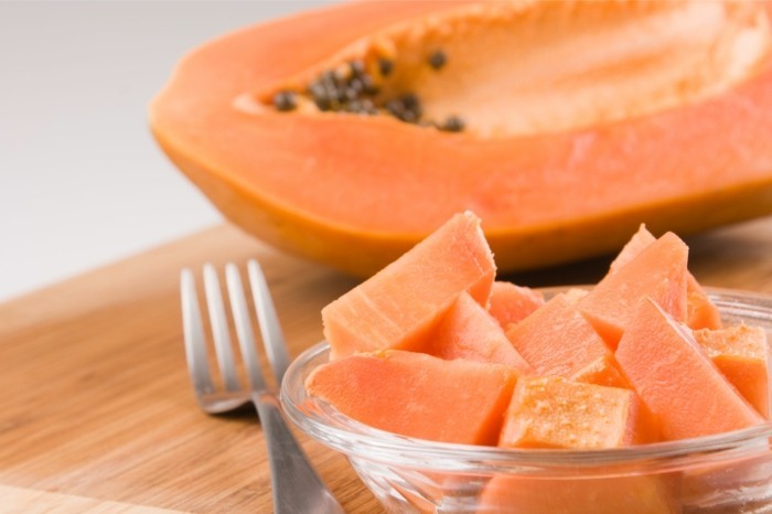 papaya lebe gesund fruhstucksideen gesund abnehemn gesundes obst stuckchen
