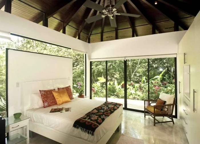 schlafzimmer gestalten tropischer stil textilien muster