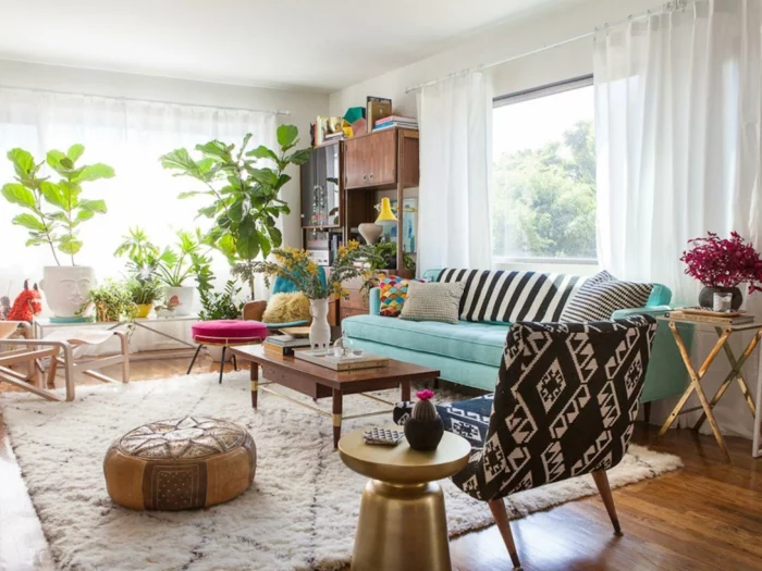 wohnung einrichten ideen wohnzimmer deko pflanzen hellblaues sofa