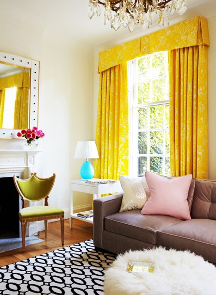 wohnungseinrichtung wohnideen wohnzimmer gelbe gardinen weiße wände