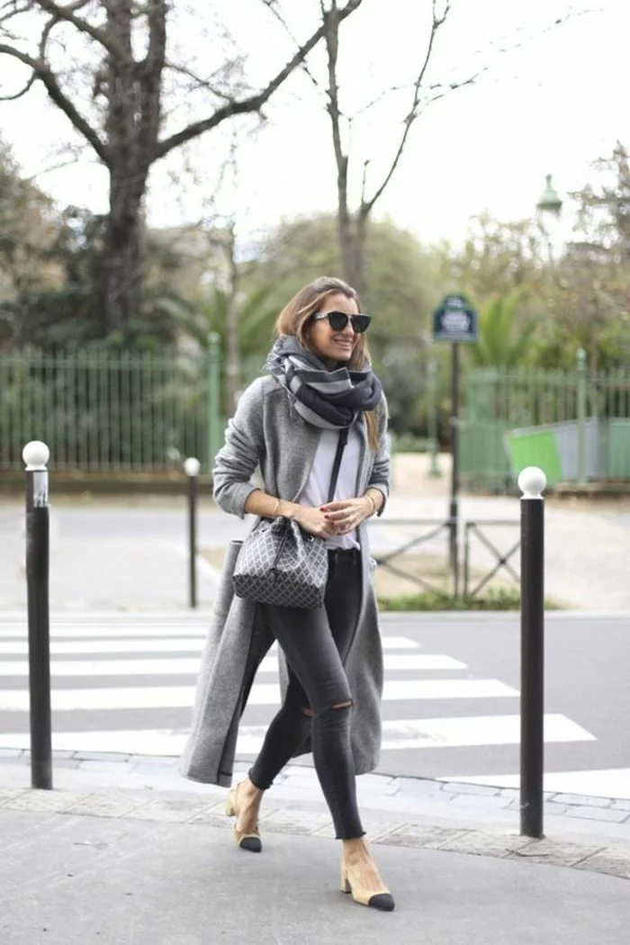 grauer mantel outfit wintermode trends streetstyle