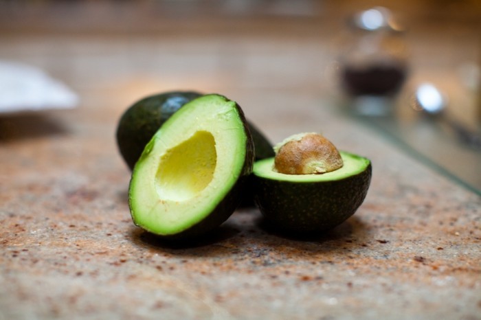 haar pflegen gesunde ernährung avocado
