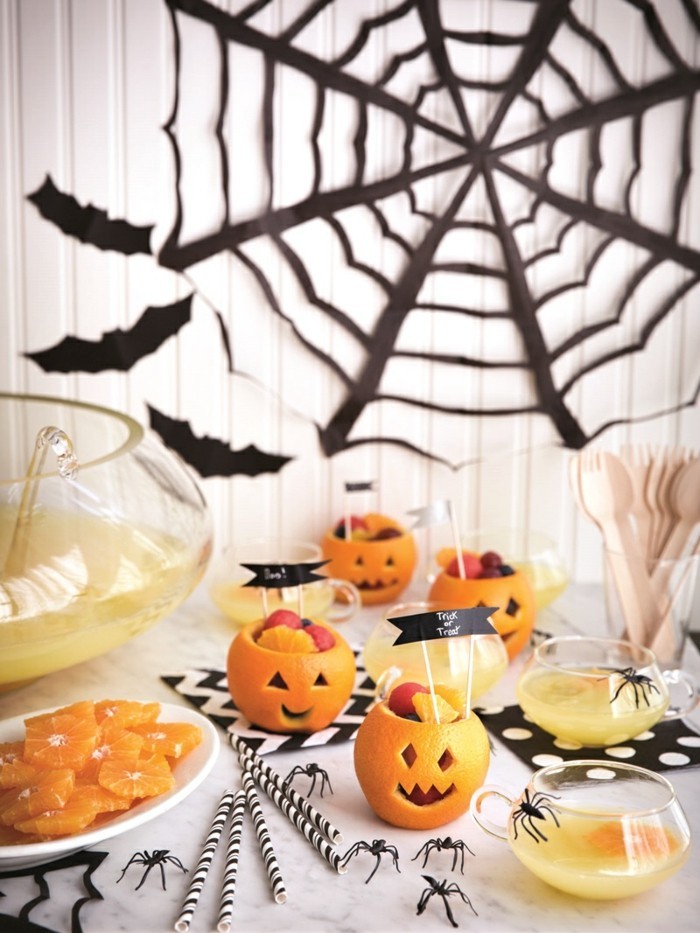 halloween ideen festlicher tisch kürbisse spinnen