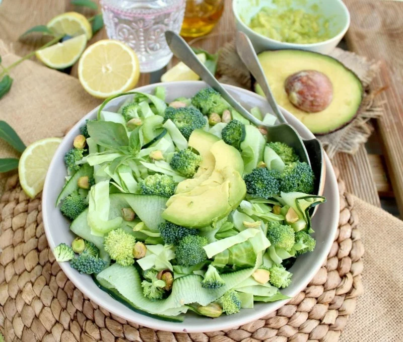 lebe gesund detoxkur tipps gesundheitstipps avocado salat