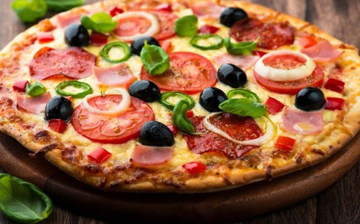 italienische pizza lecker zutaten
