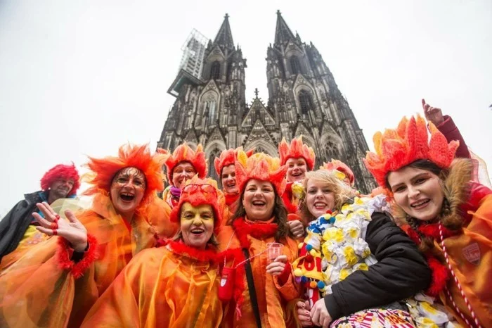 karneval 2017 kölner dom frauen faschingskostüme