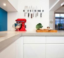 Kücheneinrichtung mit farbigen Akzenten: 44 Einrichtungsbeispiele