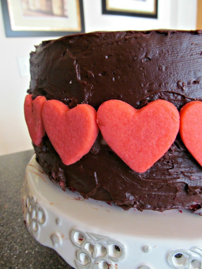 valentinstag ideen torte schokolade dekoration herzen