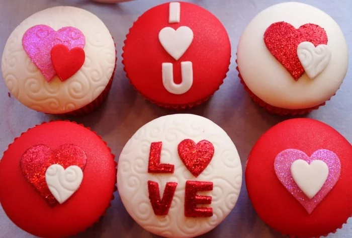 valentinstag kuchen muffins herzen love