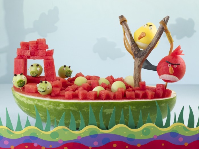 gesunde frühstücksideen dekoideen früchten wassermelone angry birds