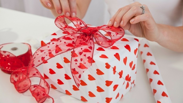 valentinstag geschenkideen männer schöne verpackung