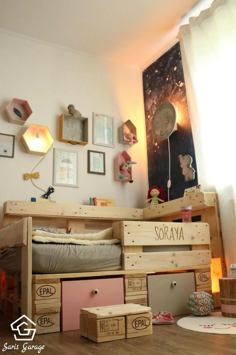 Kinderbett aus Europaletten DIY- Saris Garage (5)