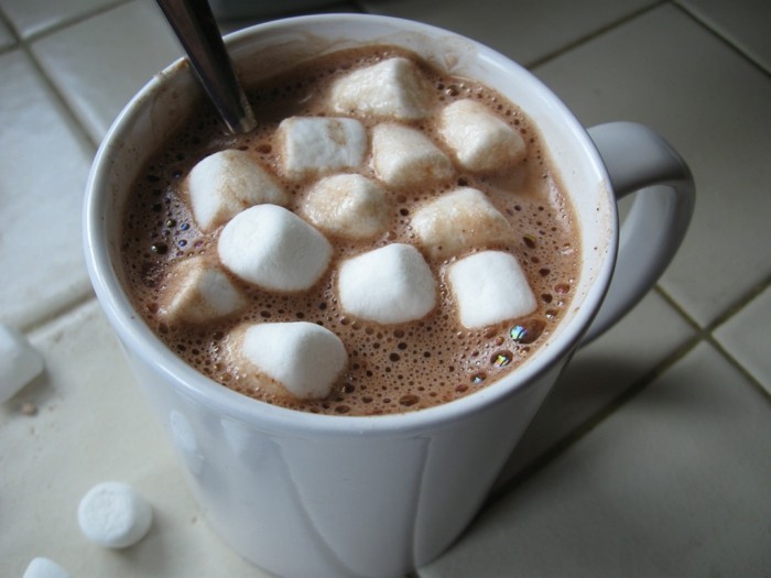 getränkideen-heiße-schokolade-mit-Marshmallows