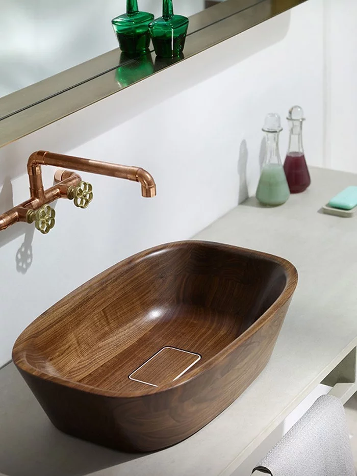 holzwaschbecken badezimmer gestalten holzoberfläche designer waschbecken