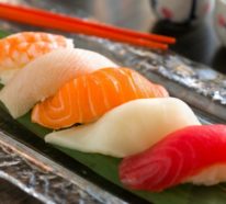 Erfahren Sie mehr über die Sushi Herkunft und über verschiedene Arten des populären japanischen Gerichtes!