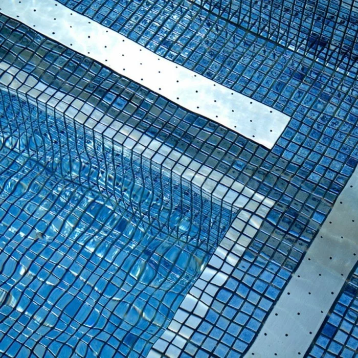 wasser pool fliesen aus glas