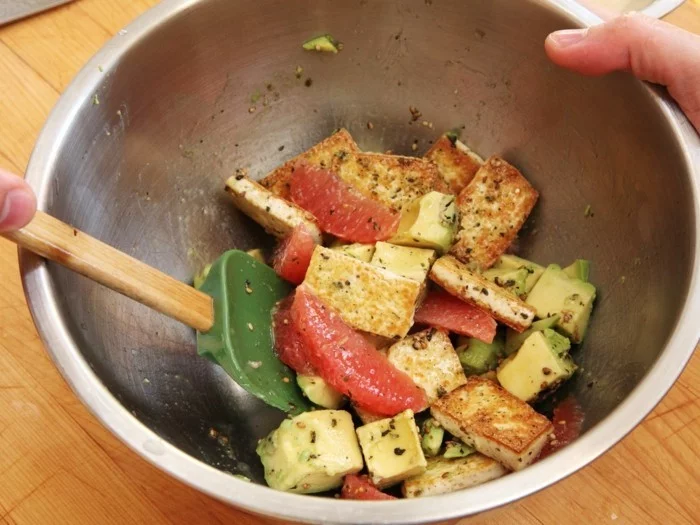 wie man tofu salat zubereitet