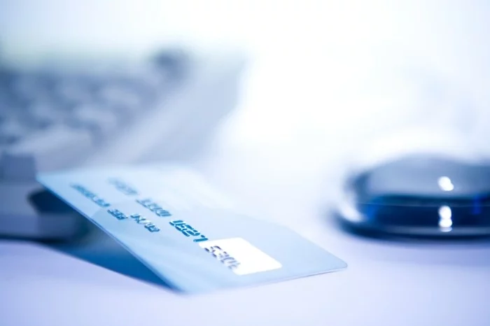 online kredit bankkarte computer