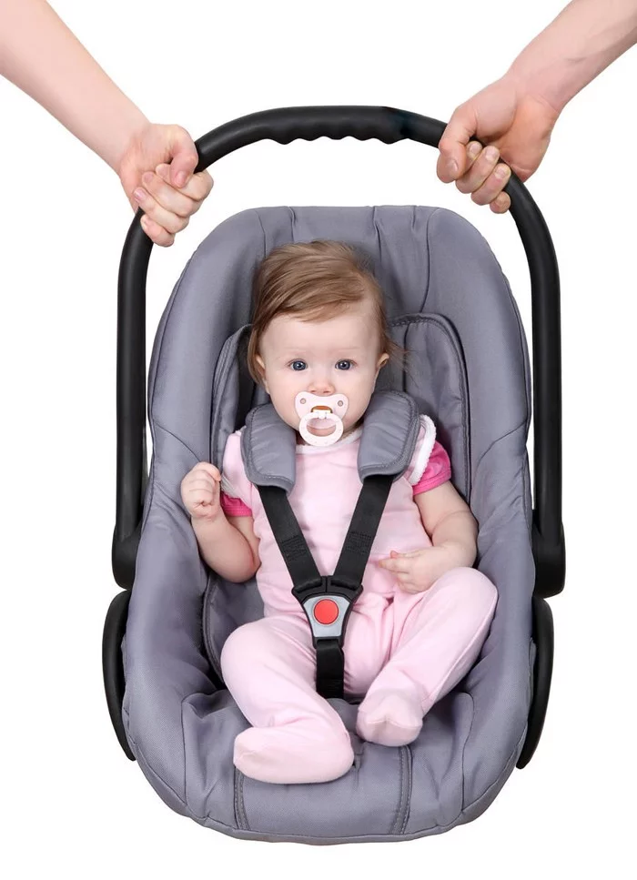 neugeborenes baby autositz