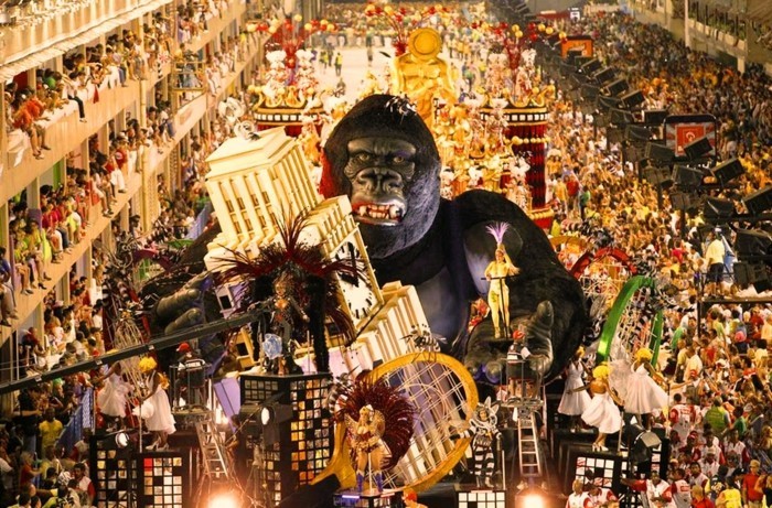 rio karnevalszug mit großer figur 2017