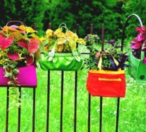 Über 30 Deko Ideen für den Gartenzaun, die Freude bereiten