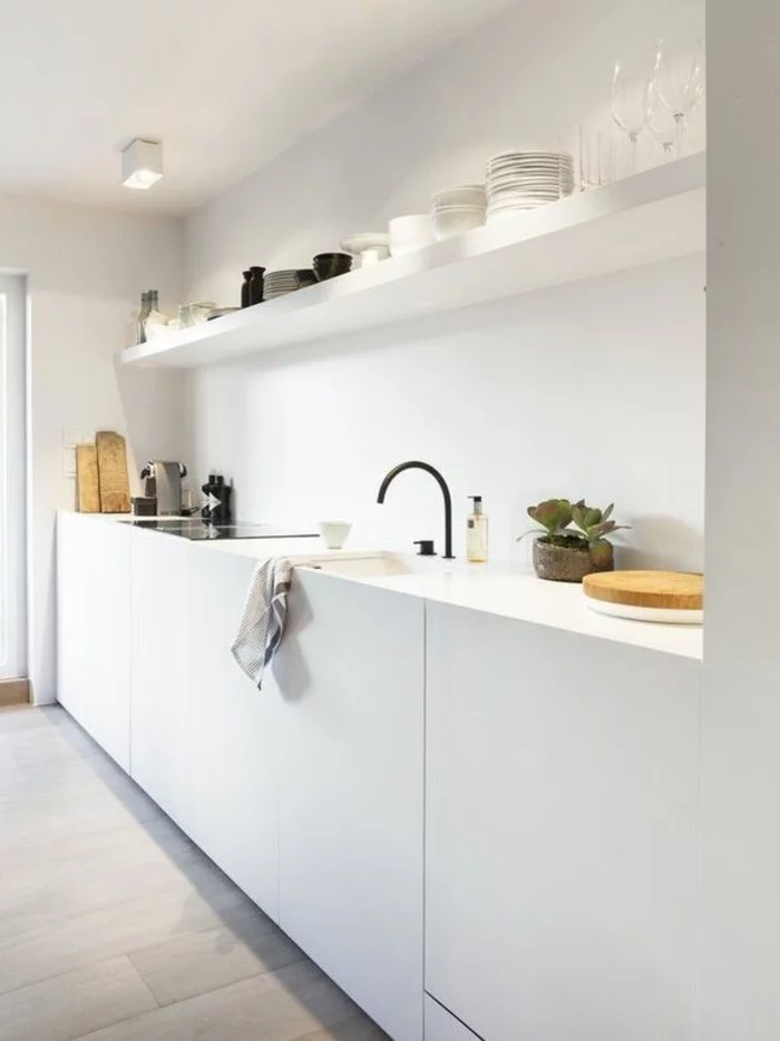 weiße küche minimalistische küche mit holzboden