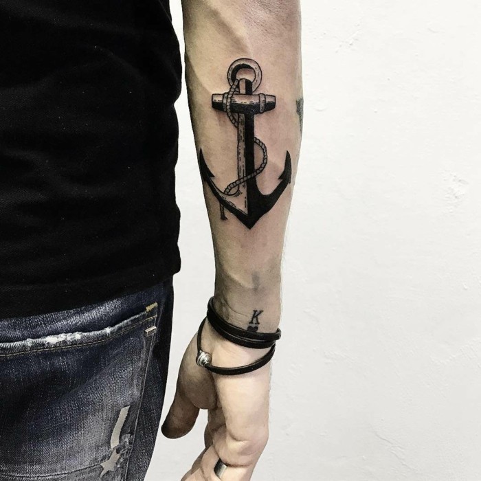 Kreuz unterarm tattoo männer 3d Tattoos