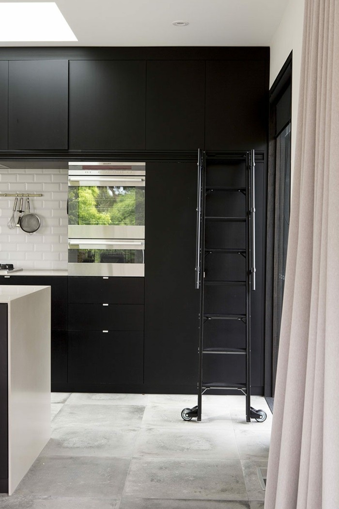 küchenfarben schwarz ist trendig und elegant