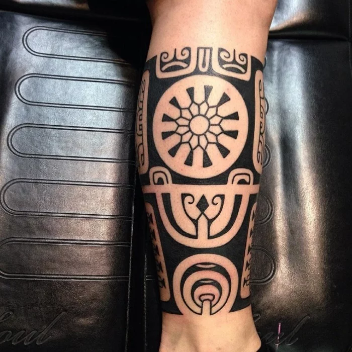 maori tattoos tribal motive bein tätowierung