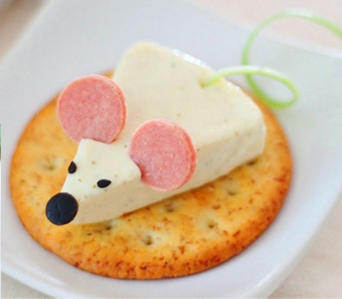 maus fingerfood kindergeburtstag ideen salzig aus käse cracker