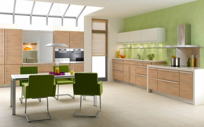 moderne küchen helles küchendesign mit grünen akzenten