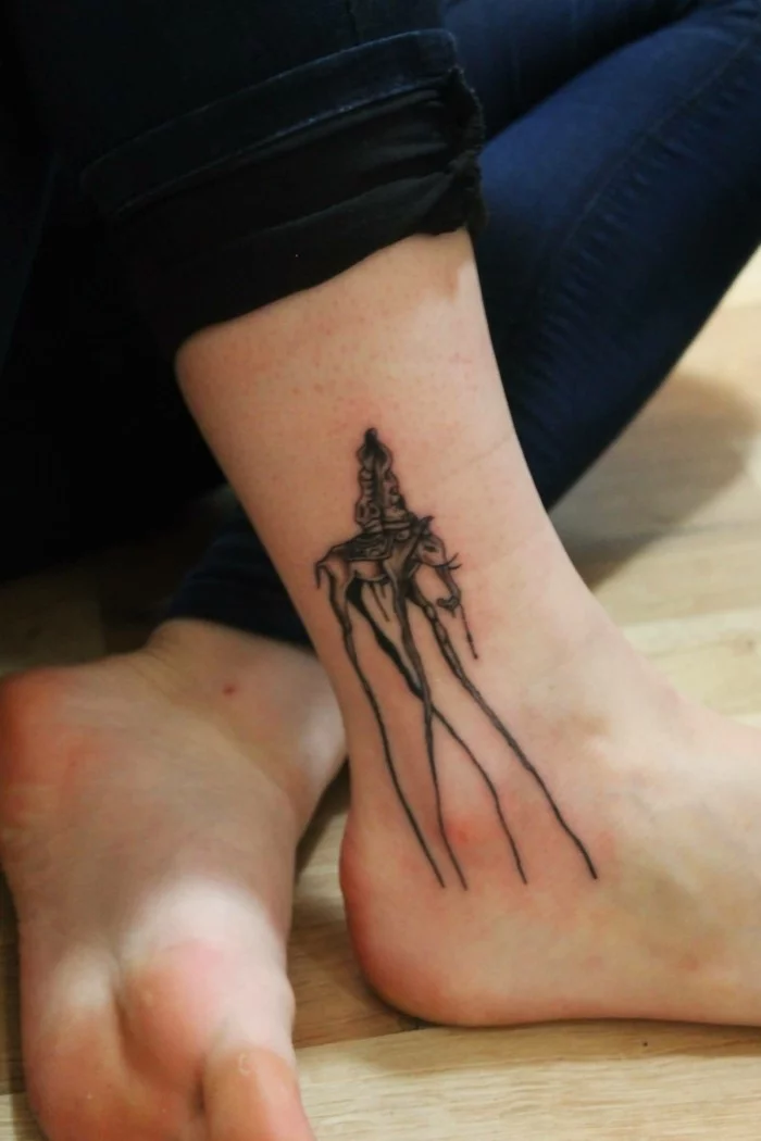 tattoo knöchel kreativ und beeindruckend