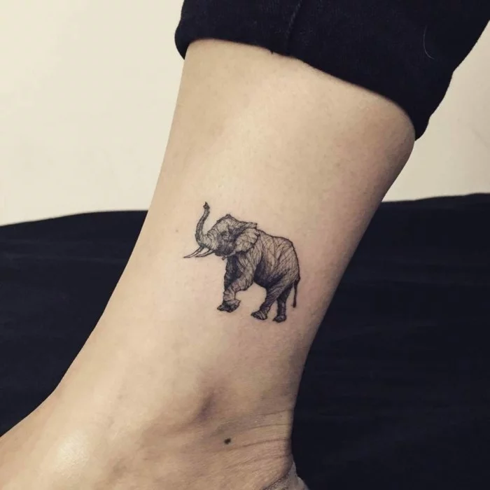 tattoo knöchel sich einen elefanten stechen lassen