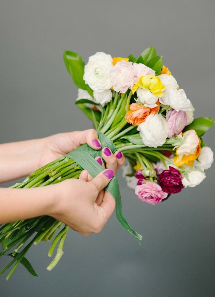 Einen Blumenstrauss Selber Binden So Geht Es Schritt Fur Schritt