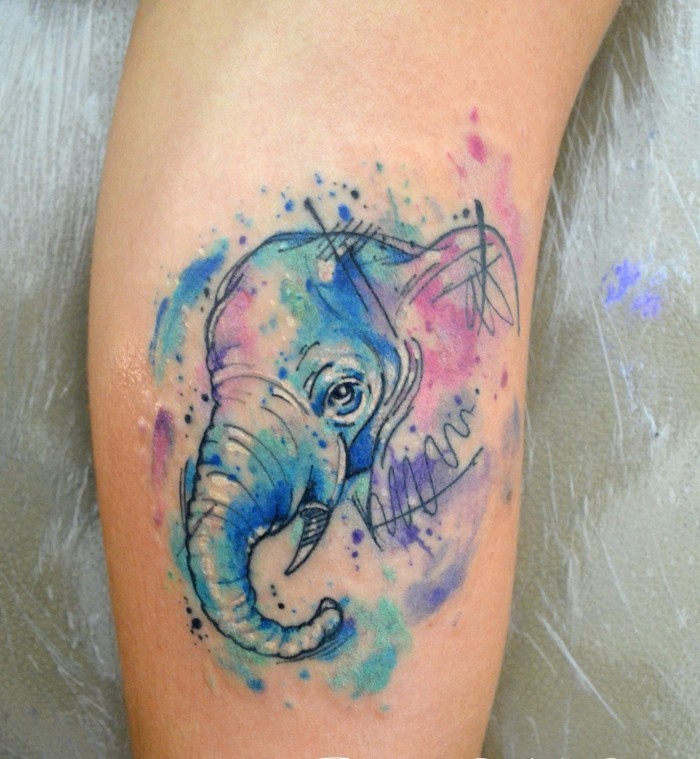 elefant watercolor tattoo ideen bein tätowierung