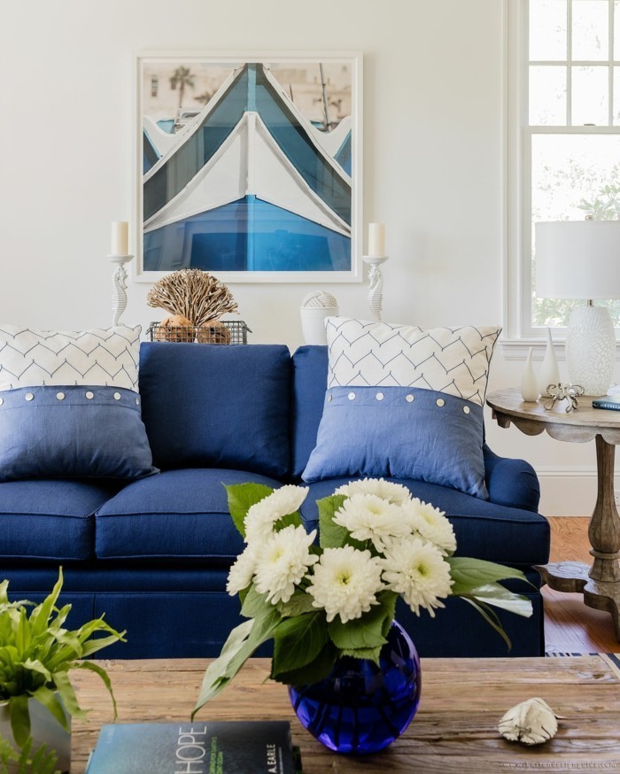 elegante wohnzimmereinrichtung blautöne 2020