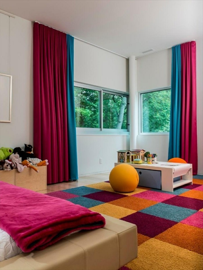 wohnideen schlafzimmer kinderzimmer mit vorhängen in krassen farben 