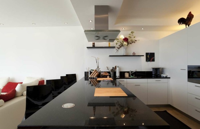 küchenarbeitsplatten schwarze küchenplatte mit glitzernden elementen