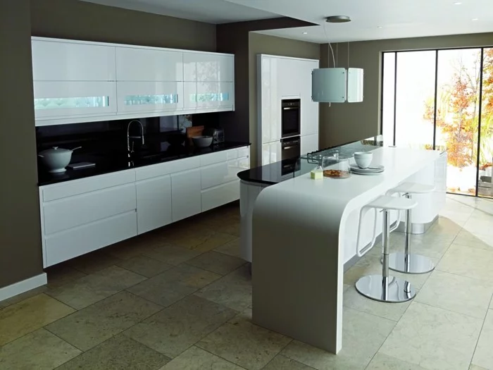 küchenarbeitsplatten weiße und schwarze arbeitsplatten stilvolle farbkombination